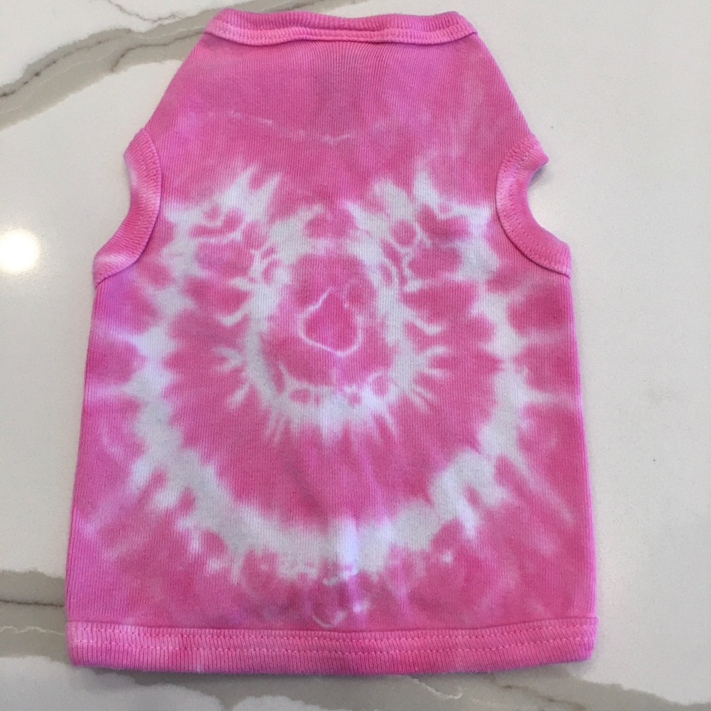 ***SALE***NWOT Custom Tie-Dyed Lucky Horseshoe Doggie Tee